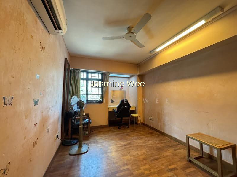 157A RIVERVALE CRESCENT photo 5