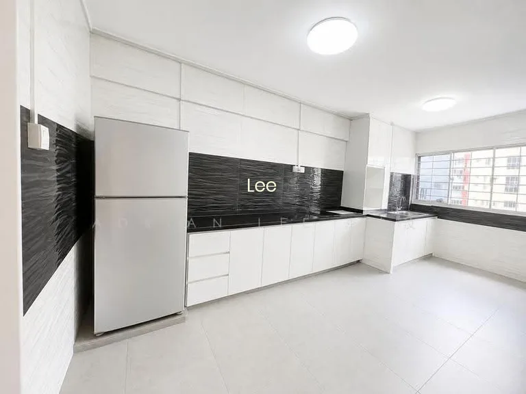 511 Jurong West Street 52 image 1 of 10
