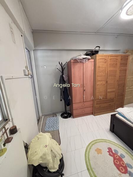 825 Tampines Street 81 photo 6