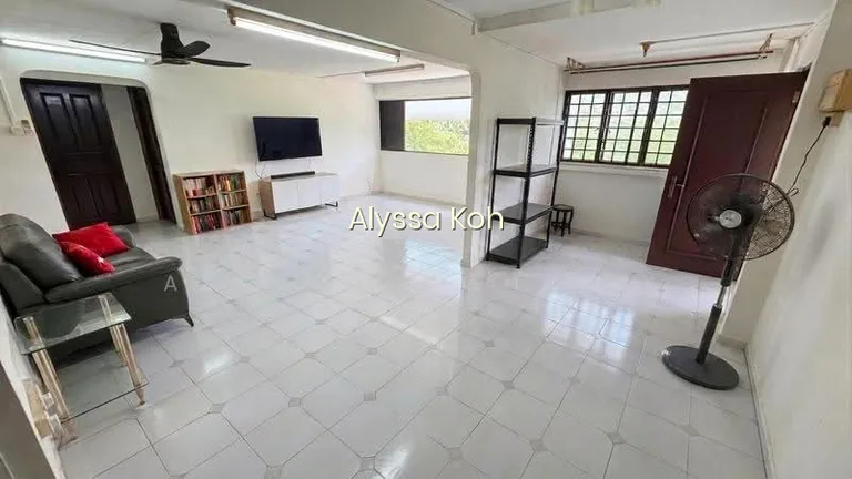 319 Bukit Batok Street 33 image 1 of 10