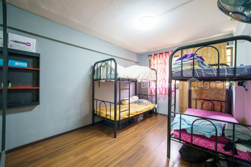 23 TELOK BLANGAH CRESCENT photo 3