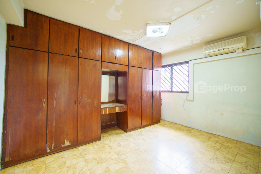 132 JALAN BUKIT MERAH photo 3