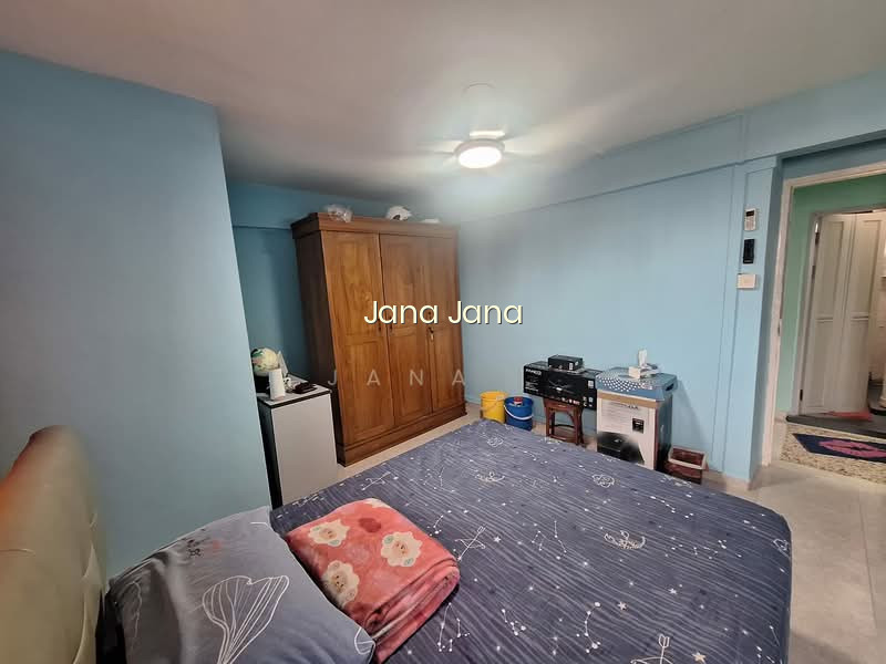 83 WHAMPOA DRIVE photo 2