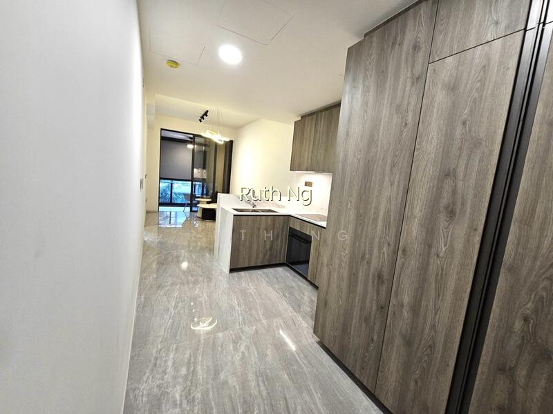 LEEDON GREEN photo 2