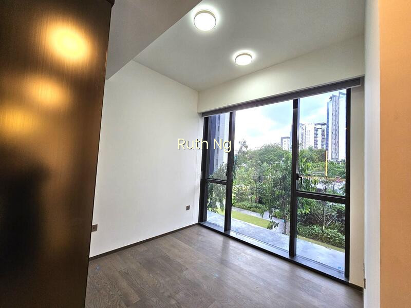 LEEDON GREEN photo 5