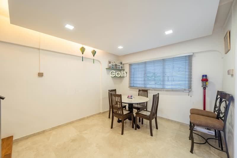 322 SERANGOON AVENUE 3 photo 6