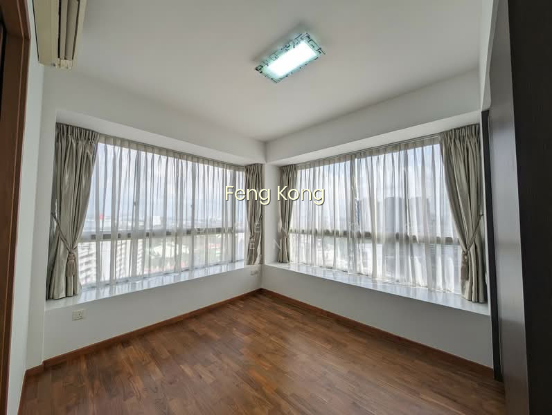 THE PARC CONDOMINIUM photo 4