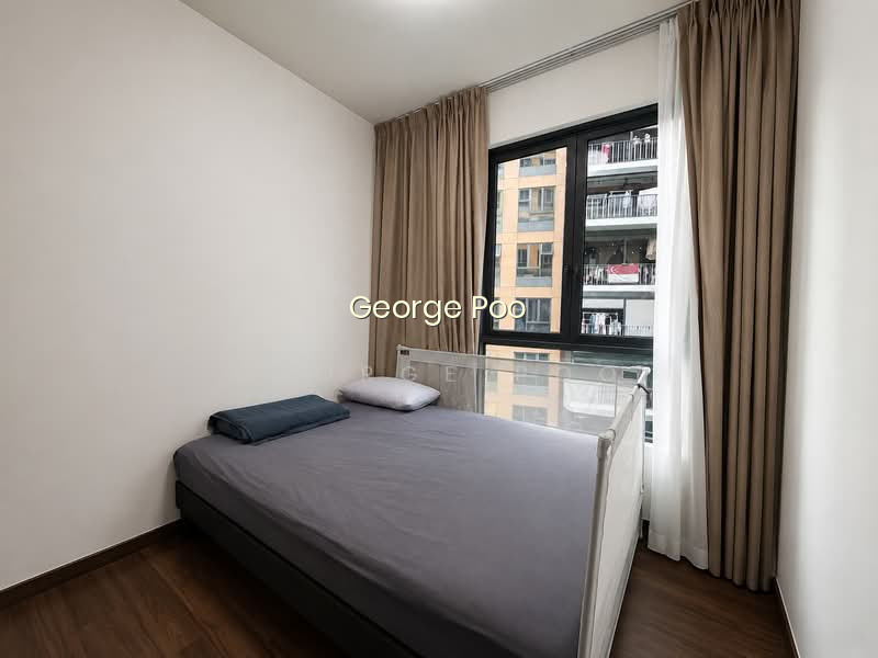 THE BROWNSTONE photo 6