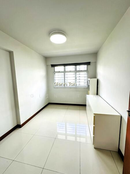 879B TAMPINES AVENUE 8 photo 6