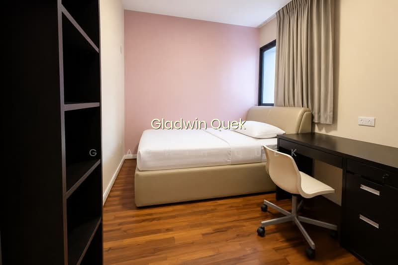CHEAPEST 4 BEDROOMS TOP FLOOR photo 3