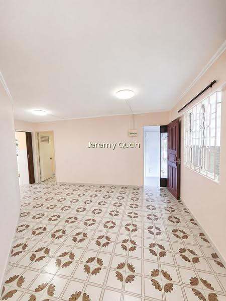 110 HOUGANG AVENUE 1 image 1 of 7