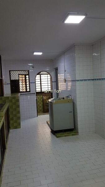 505 HOUGANG AVENUE 8 photo 2