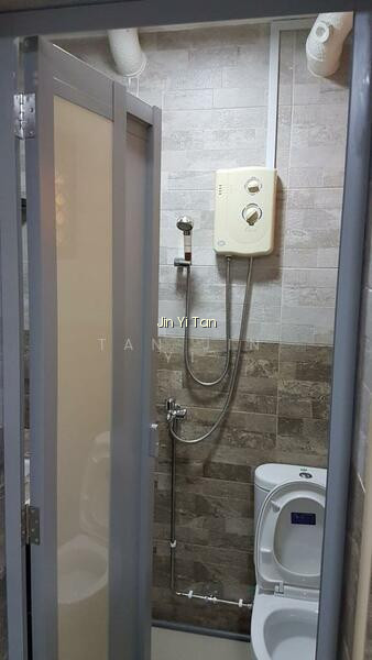 505 HOUGANG AVENUE 8 photo 4