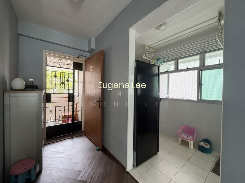 780A WOODLANDS CRESCENT photo 3