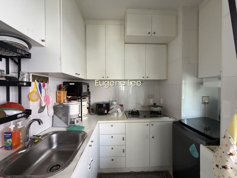780A WOODLANDS CRESCENT photo 4