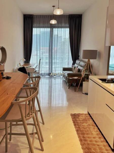 PEAK RESIDENCE photo 2