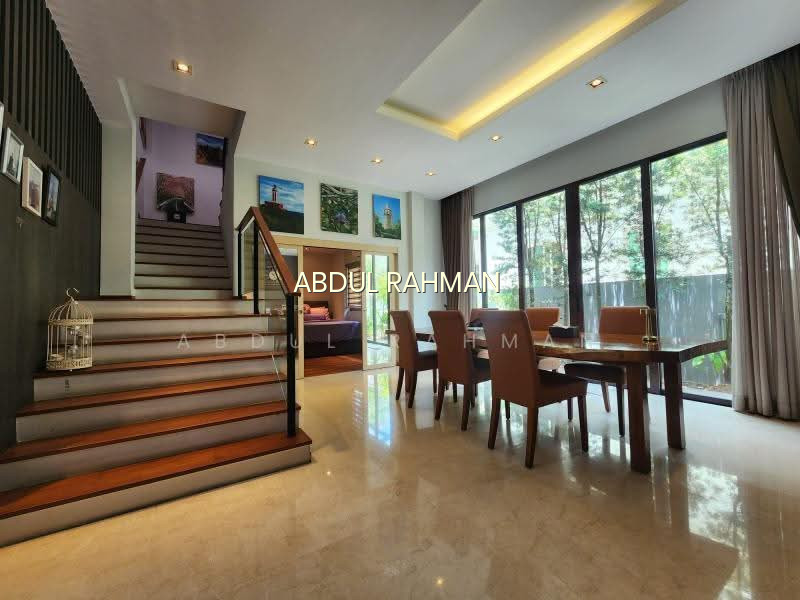 EAST COAST - ST PATRICK - SIGLAP CTR image 1 of 5