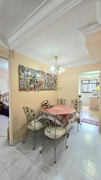 82 COMMONWEALTH CLOSE photo 3