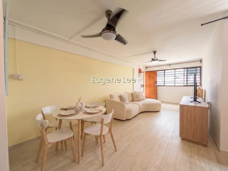 126 Yishun Street 11 image 1 of 10