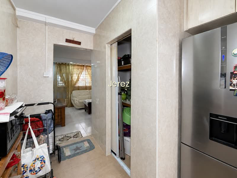 458 TAMPINES STREET 42 photo 5