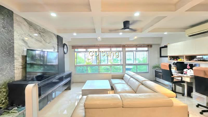 RARE $150K RENOVATED 5 ROOM 3 BED 2 BATH MINS WALK TO MRT photo 2