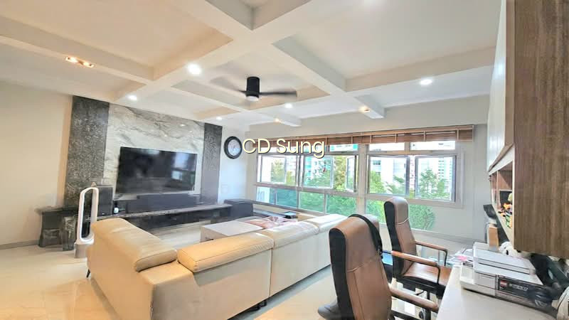 RARE $150K RENOVATED 5 ROOM 3 BED 2 BATH MINS WALK TO MRT photo 5