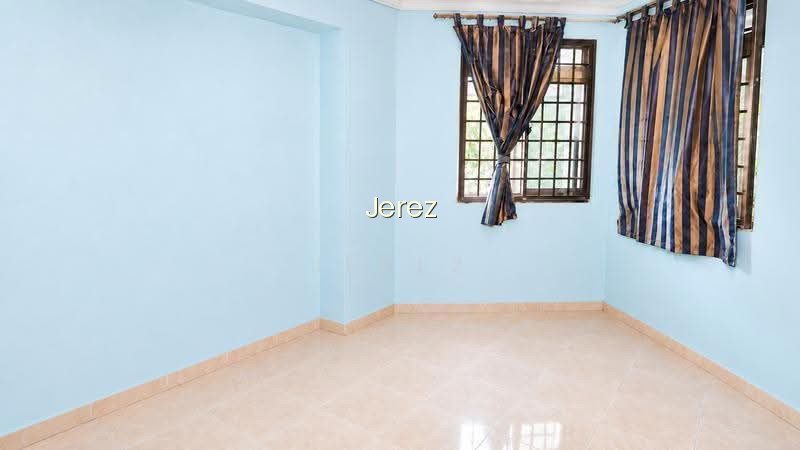 732 JURONG WEST STREET 73 photo 3