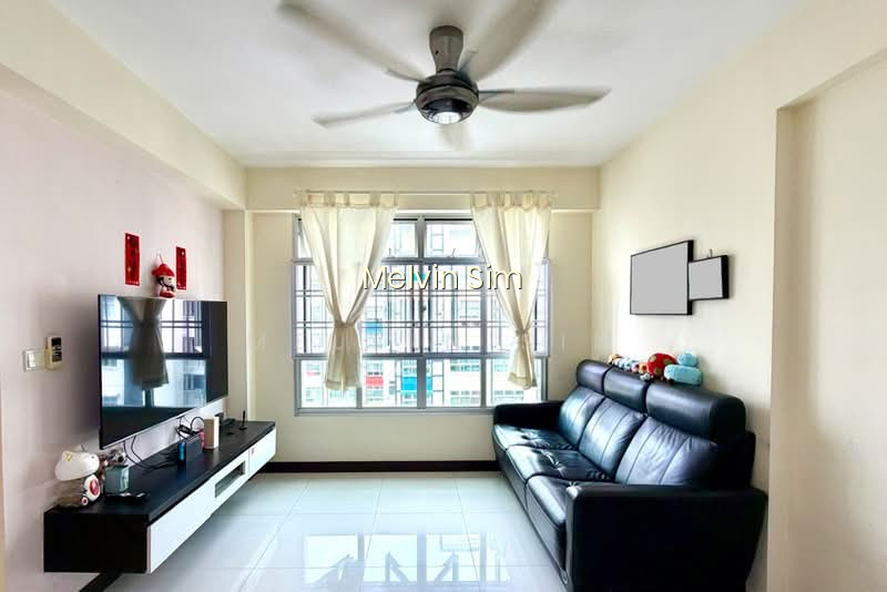 494D TAMPINES STREET 43 image 1 of 8