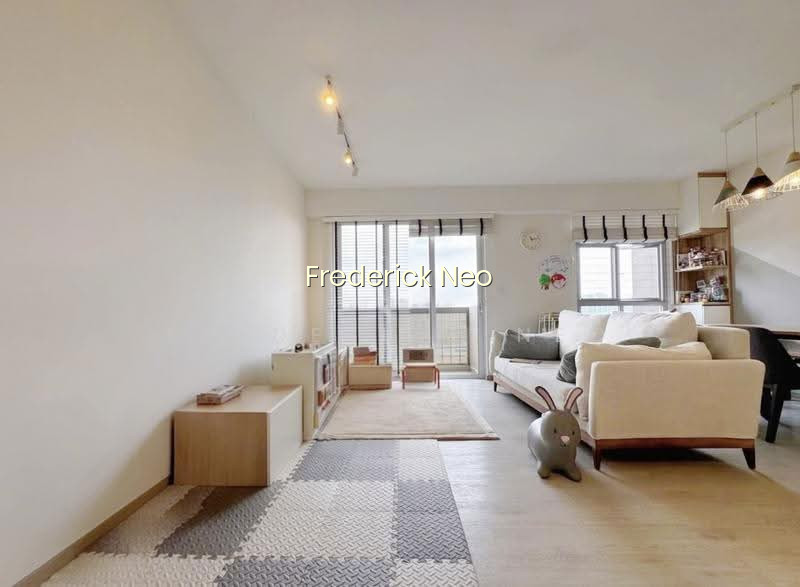 228B PUNGGOL FIELD image 1 of 6