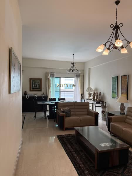 Fifth Avenue Condominium photo 2