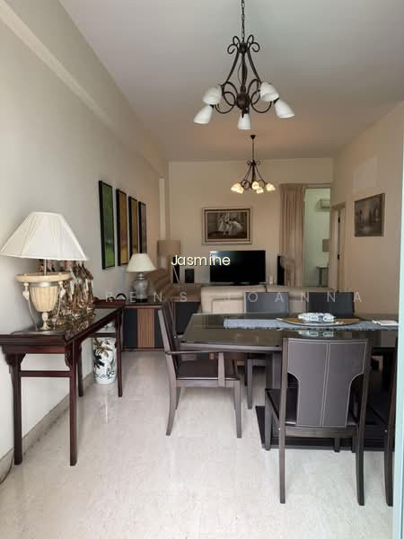 Fifth Avenue Condominium photo 4