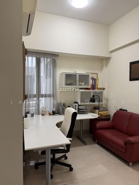 Fifth Avenue Condominium photo 6
