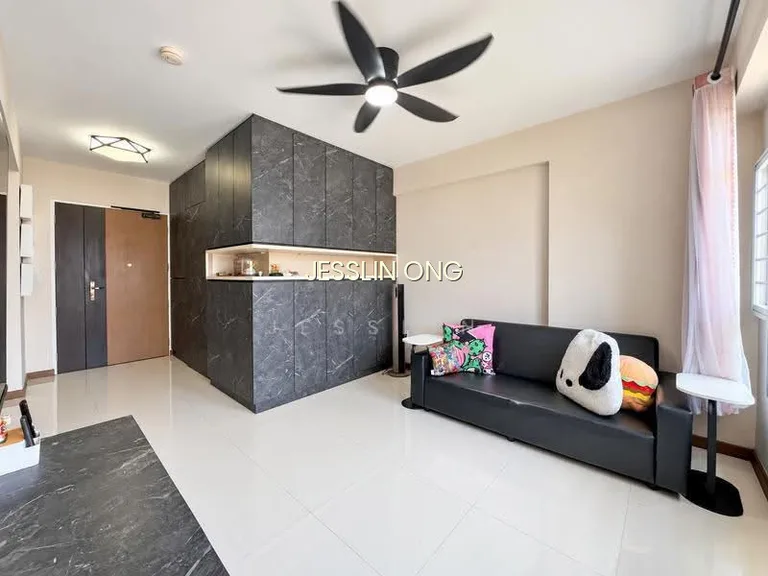 874C Tampines Street 85 image 1 of 10