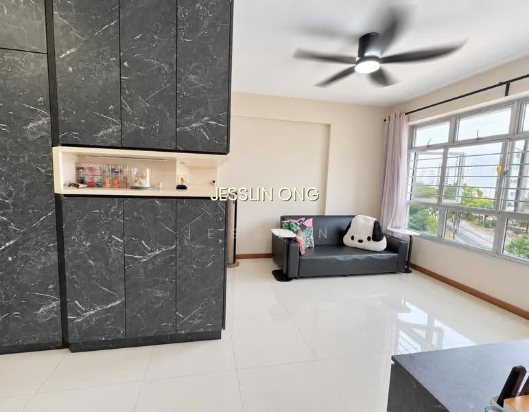 874C TAMPINES STREET 85 photo 2
