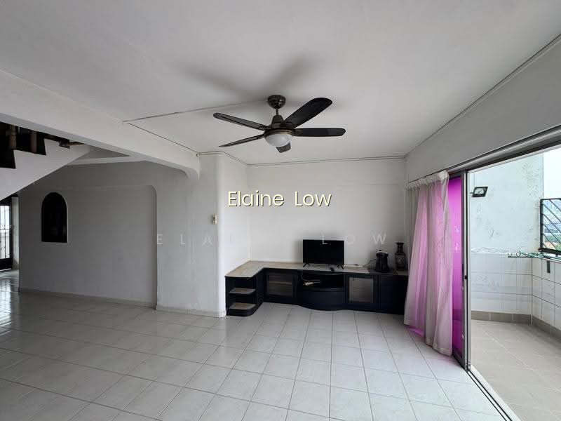 628 HOUGANG AVENUE 8 photo 2