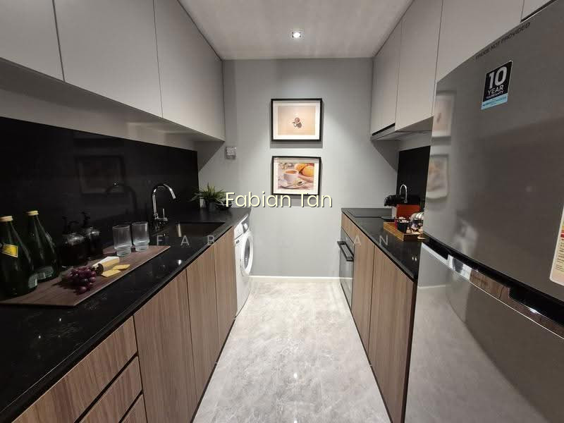Firesale Freehold Penthouse photo 2