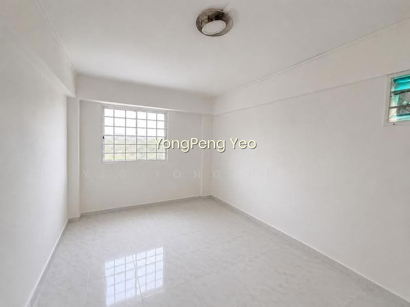 276 YISHUN STREET 22 photo 2