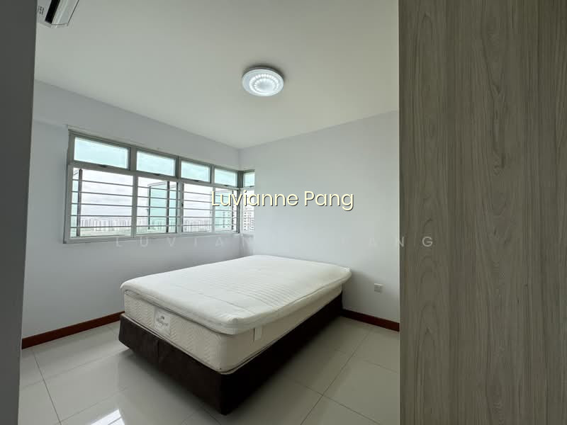 467A FERNVALE LINK photo 4