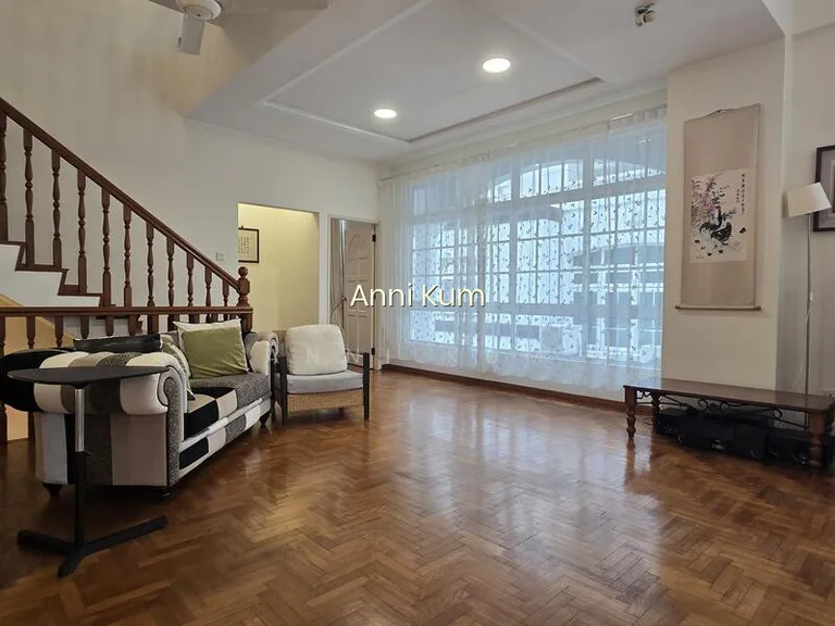 Quiet 5 Bedroom Semi Detached Near MRT image 1 of 10