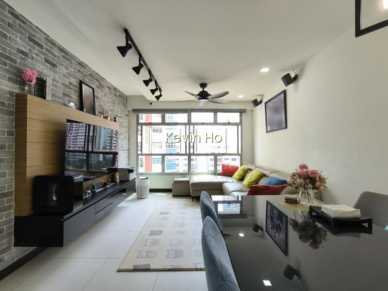 56 TEBAN GARDENS ROAD image 1 of 10