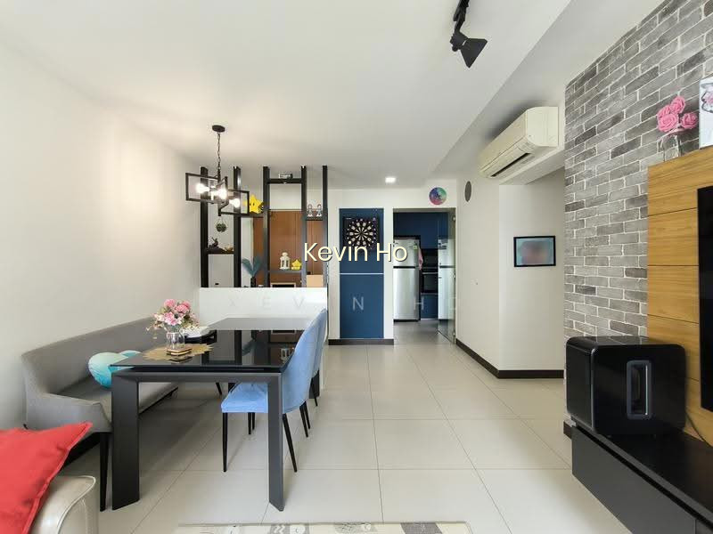56 TEBAN GARDENS ROAD photo 2