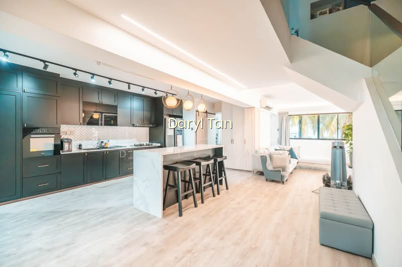 714 PASIR RIS STREET 72 image 1 of 10