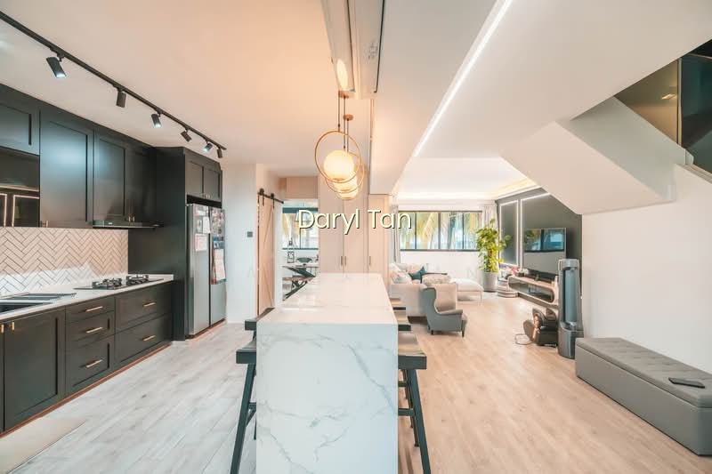 714 PASIR RIS STREET 72 photo 4