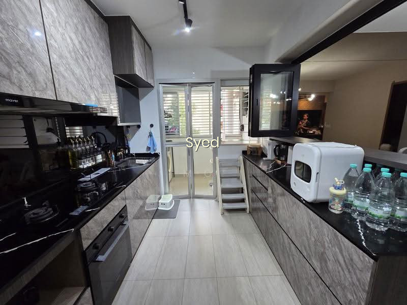 875B TAMPINES STREET 86 photo 3
