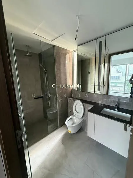 Grand Dunman image 1 of 10