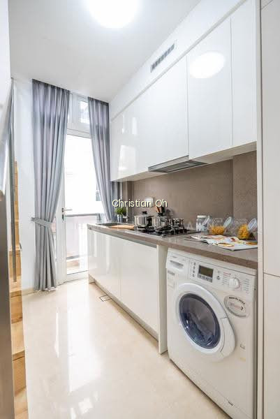 FOURTH AVENUE RESIDENCES photo 5