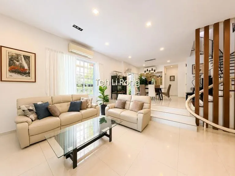 Kew Landed Enclave Semi D! New Listing! image 1 of 10