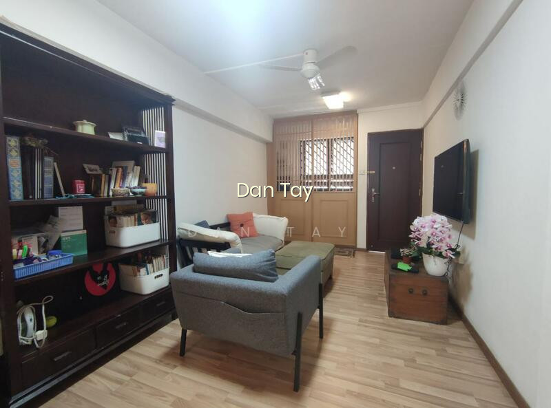 444 ANG MO KIO AVENUE 10 image 1 of 9