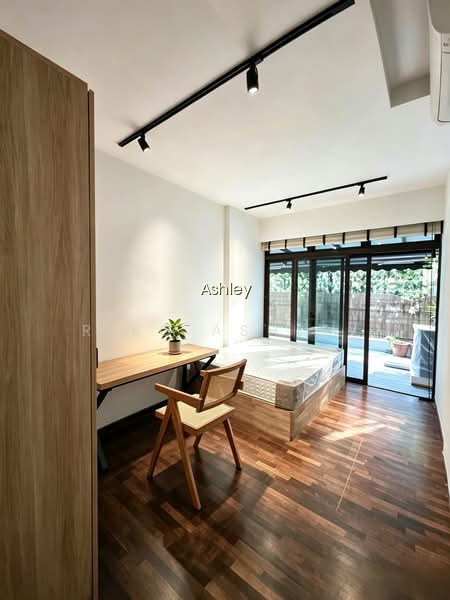 VARSITY PARK CONDOMINIUM image 1 of 10