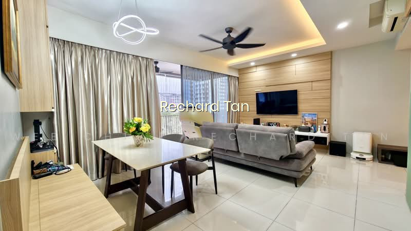 SKYPARK RESIDENCES photo 4